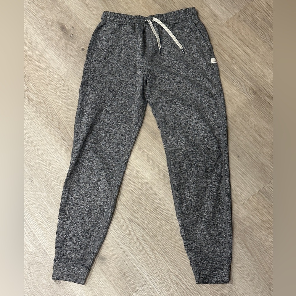 COPY - Heather grey/black Vuori Joggers
